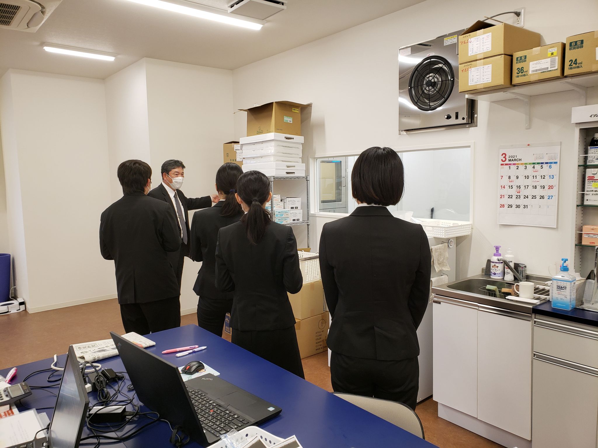 就活生が見学しに来てくれました。