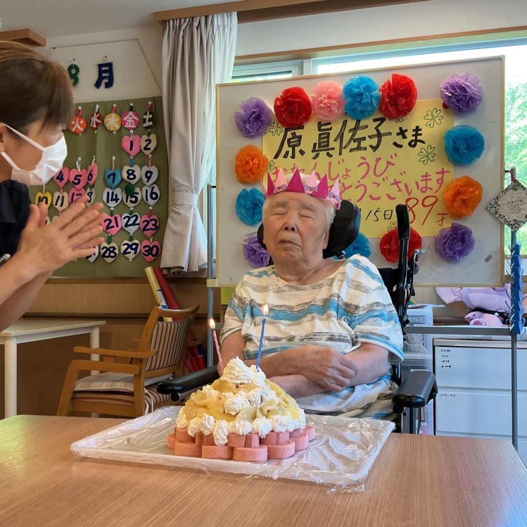 手作りケーキでお祝い！～お誕生日会～