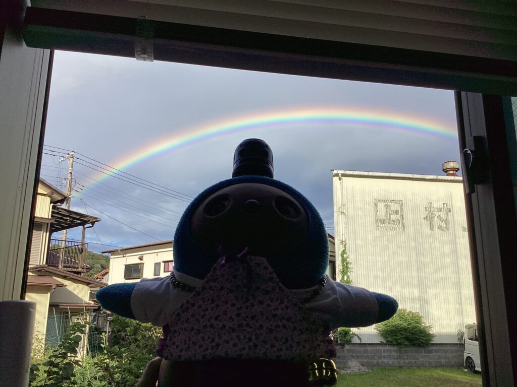 虹虹